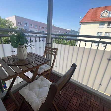 Charming Apartment - Balcony - Wifi - Kitchen Magdeburgo Exterior foto
