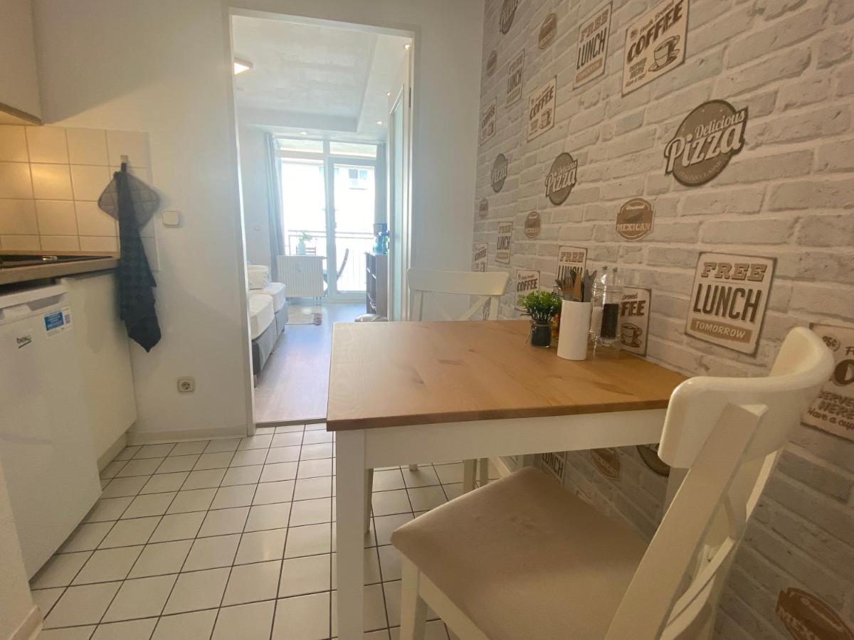 Charming Apartment - Balcony - Wifi - Kitchen Magdeburgo Exterior foto